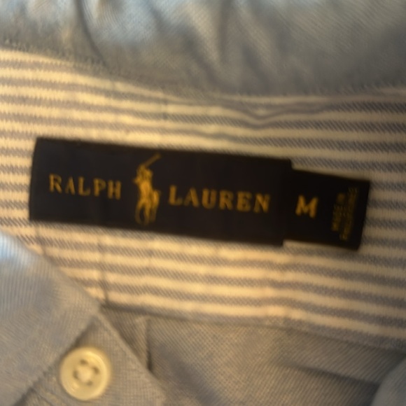 Ralph Lauren short sleeve button down. Contrasting pocket - Picture 3 of 4